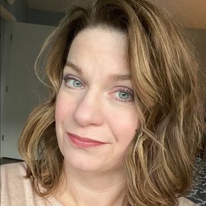 Meet your Posher, Lynne